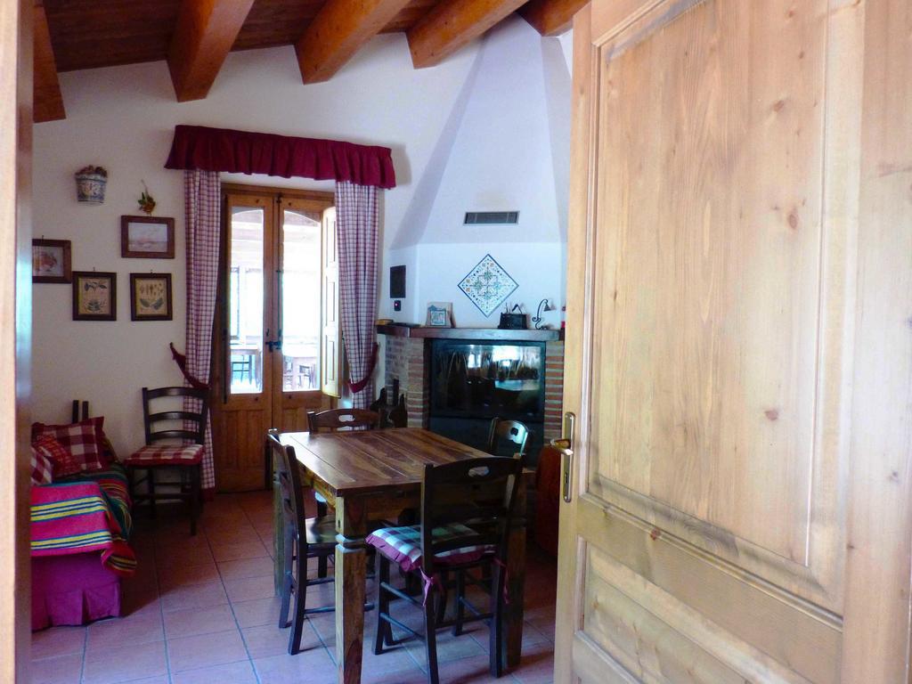 L'Orto Dei Semplici Guest House Mascali Exterior foto